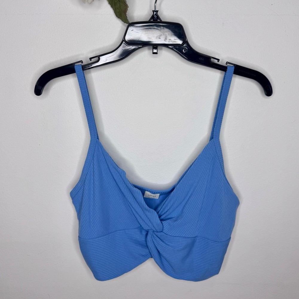 Wilfred (Aritzia) ‘Bay’ Twist Front Tank